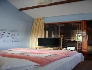 Overseas Inn Lijiang  Exterior photo